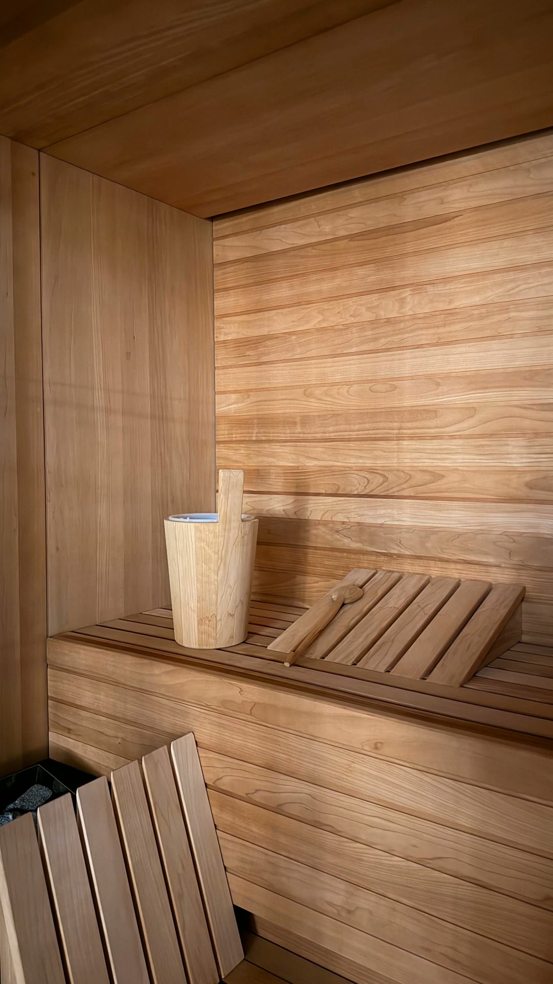 SAUNA.